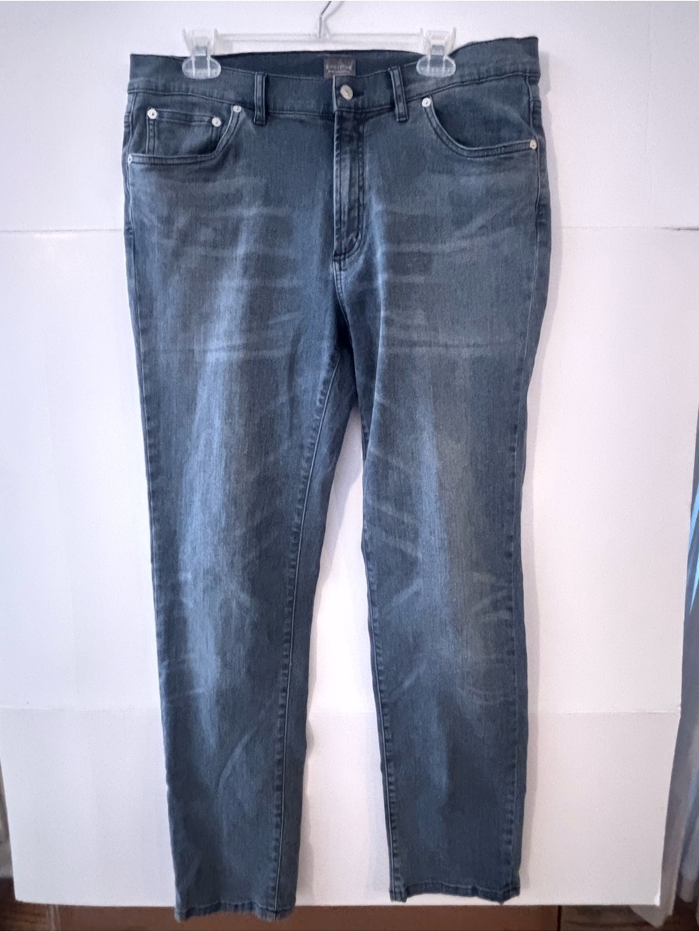 Slate & Stone Men's Straight Jeans in Washed Blue 36x32